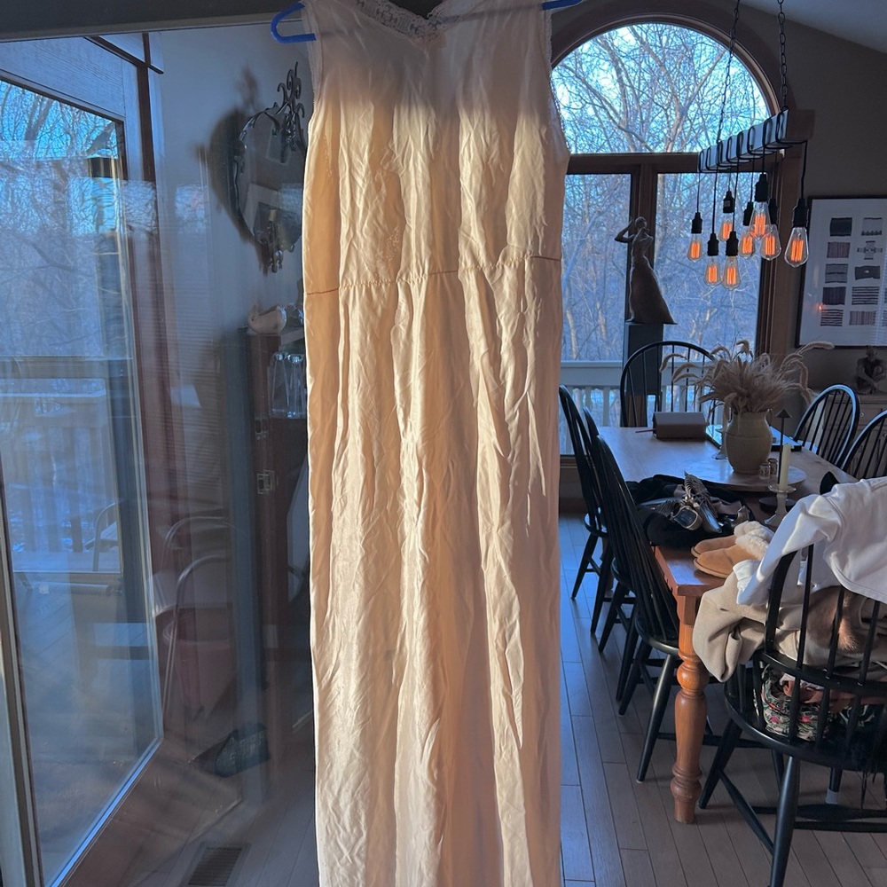 Elegant vintage barbizon light pink Sleeveless nightgown medium